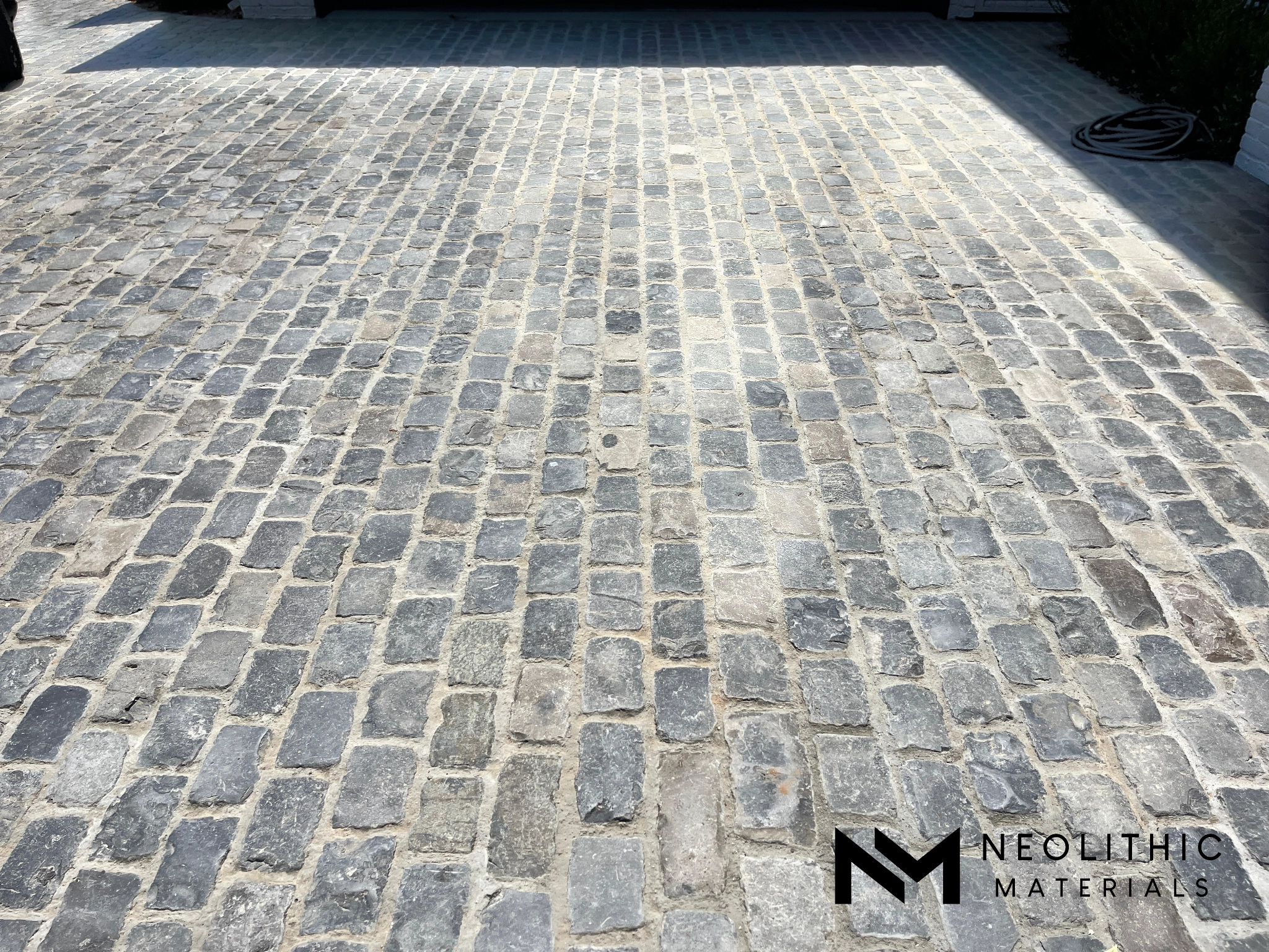 Reclaimed German Basalt Cobblestone - Image 8